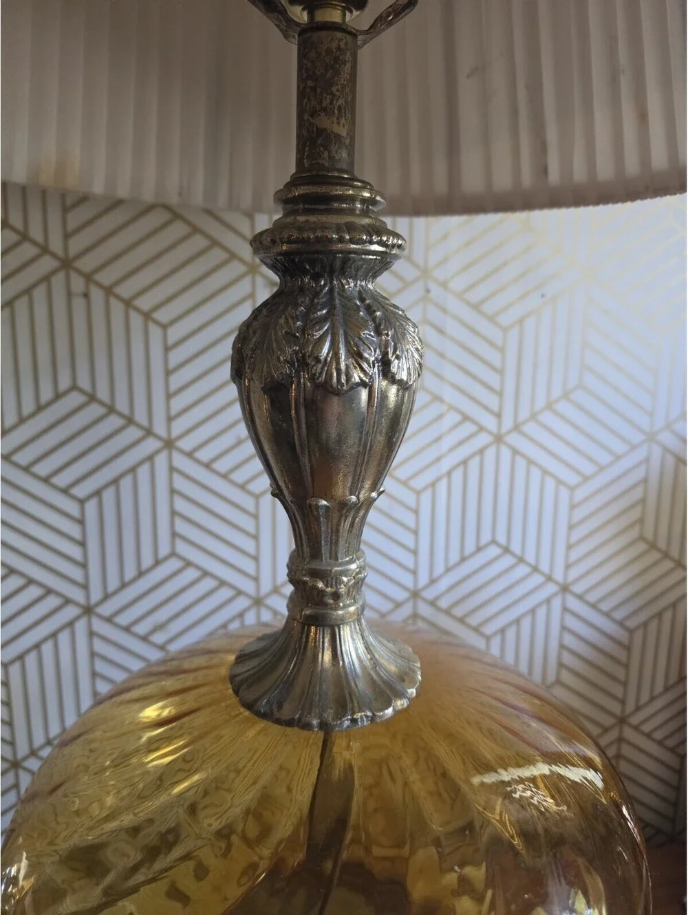 Vintage Midcentury Hollywood Regency Amber Glass Optic Swirl Globe Table Lamp